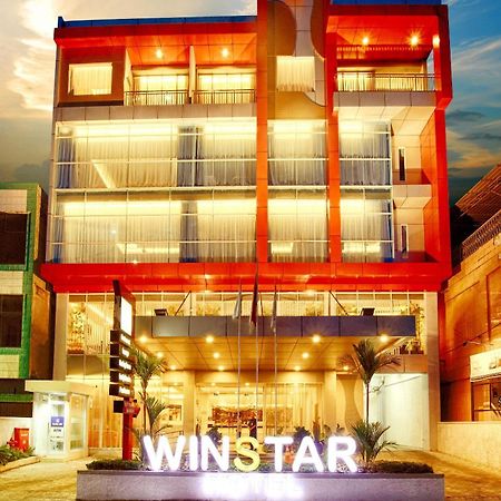 Winstar Hotel Pekanbaru Exterior photo