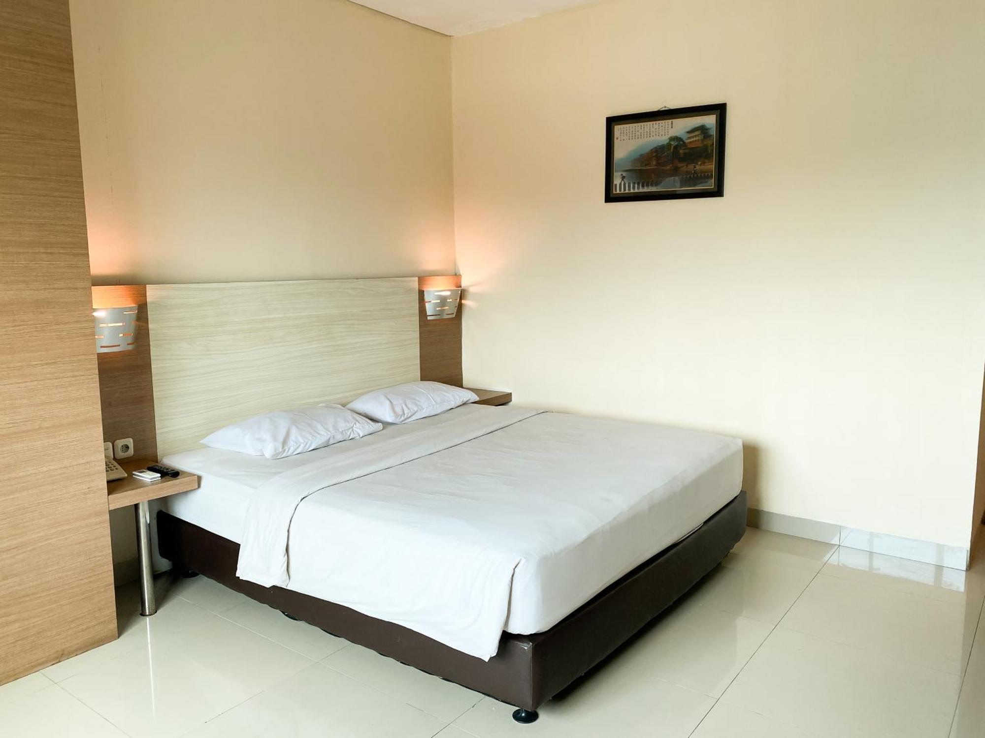 Winstar Hotel Pekanbaru Exterior photo